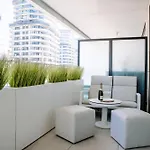 Nieuw Vlakbij Het Met Terras En Privégarage Apartamento *