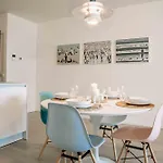 Nieuw Vlakbij Het Met Terras En Privégarage Apartamento