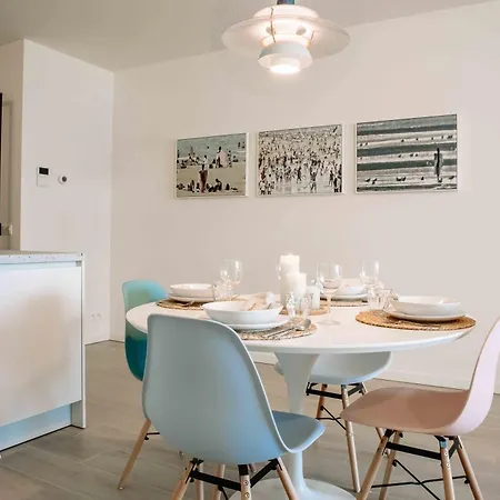 Nieuw Vlakbij Het Met Terras En Privegarage Apartamento